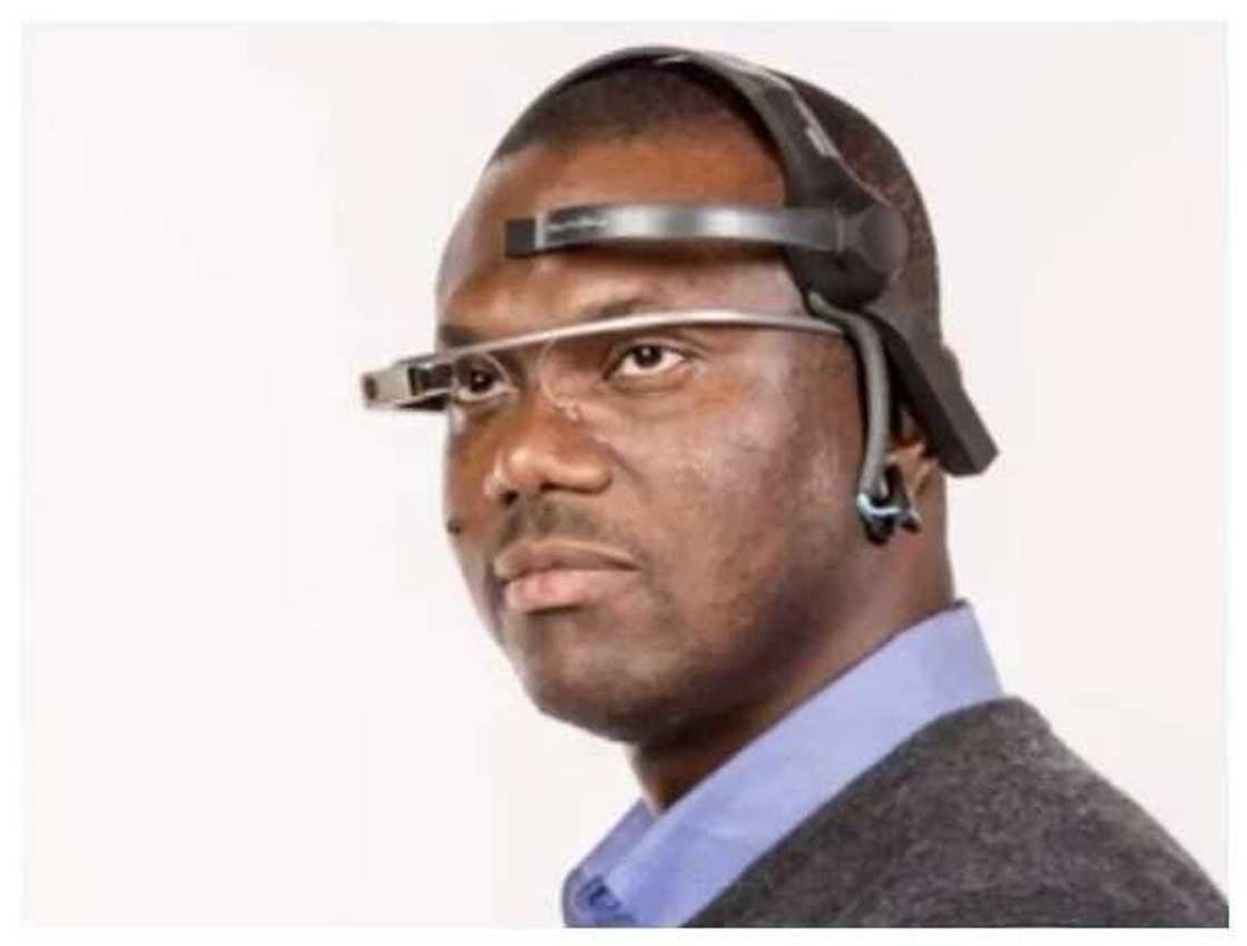 Meet Nigerian Zuby Onwuta who after losing his sight created the ThinkAndZoom’s device Meet Nigerian Zuby Onwuta who after losing his sight created the ThinkAndZoom’s device