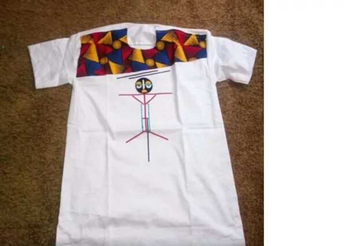 Talented Nigerian graduate makes beautiful local attires (photos, video) Talented Nigerian graduate makes beautiful local attires (photos, video)