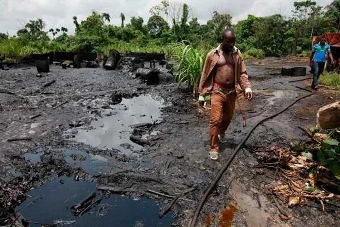 After over a month Aiteo finally shuts leaking oil well in Nembe, Bayelsa community give God the Glory After over a month Aiteo finally shuts leaking oil well in Nembe, Bayelsa community give God the Glory