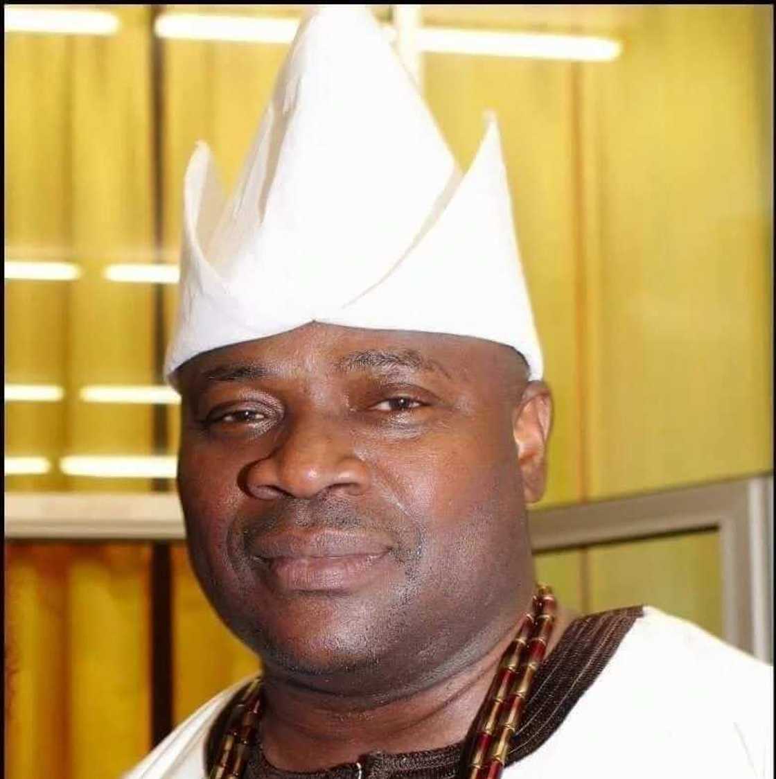 How to wear fila (Yoruba cap) How to wear fila (Yoruba cap)