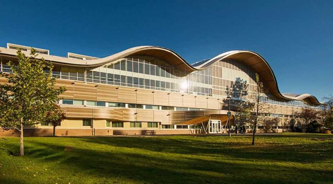 Thompson Rivers University Thompson Rivers University