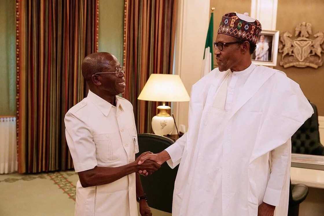Jan kunne: Idan Buhari na daukar raini, toh ni bani daukar raini – Inji shugaban APC Oshiomole Jan kunne: Idan Buhari na daukar raini, toh ni bani daukar raini – Inji shugaban APC Oshiomole