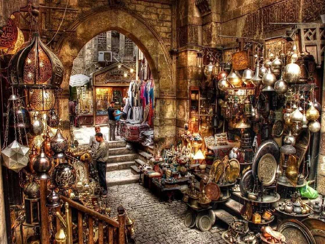 8. Khan el Khalili