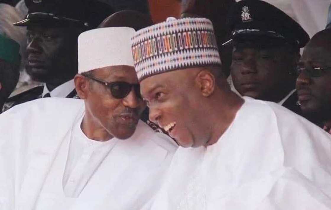 Buhari kadai da bangaren zartarwa ba zasu iya magance matsalolin Najeriya ba – Saraki Buhari kadai da bangaren zartarwa ba zasu iya magance matsalolin Najeriya ba – Saraki