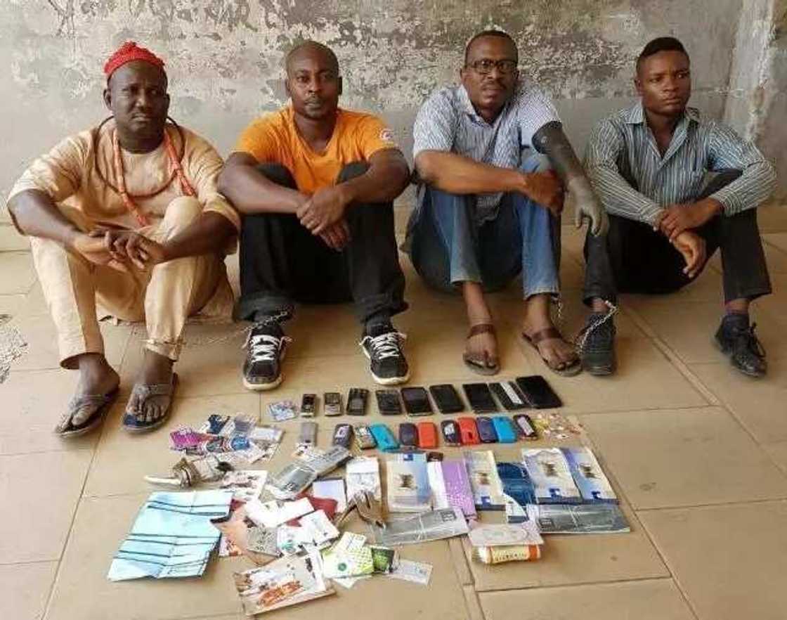 SEE how fake Tinubu, Saraki were arrested by police (Photos) SEE how fake Tinubu, Saraki were arrested by police (Photos)