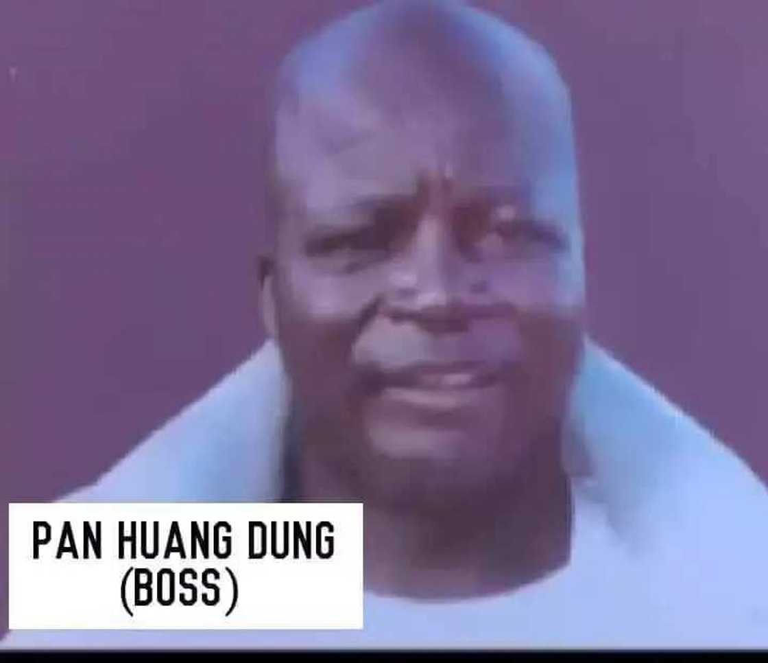 Hotunan 'yan kabilar Berom da su ka kashe janar Idris Alkali Hotunan 'yan kabilar Berom da su ka kashe janar Idris Alkali