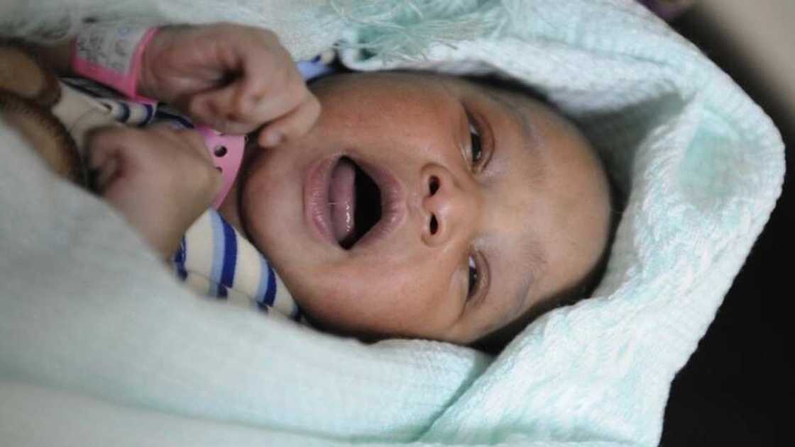 Ikon Allah: wata dattijuwa mai shekaru 60 ta haihu bayan shekaru 30 da aure, hotuna Ikon Allah: wata dattijuwa mai shekaru 60 ta haihu bayan shekaru 30 da aure, hotuna