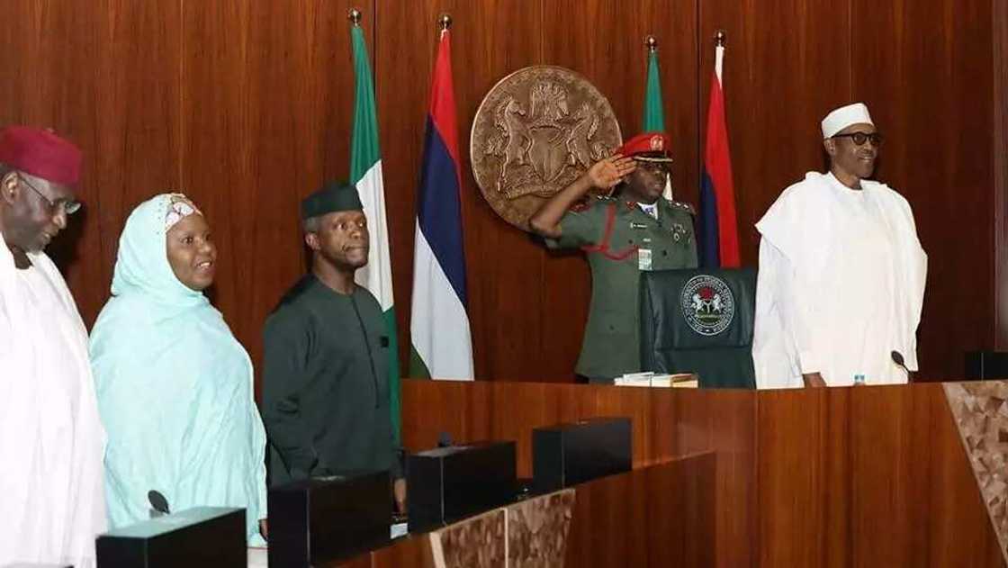 Hotunan zaman majalisar zartarwa nay au da Buhari ke jagoranta a yanzu haka Hotunan zaman majalisar zartarwa nay au da Buhari ke jagoranta a yanzu haka