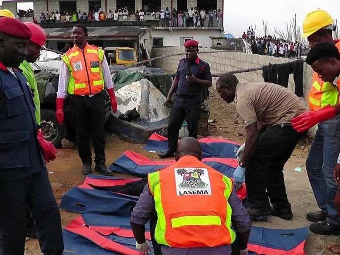 Bristow Helicopter Crashes In Lagos Lagoon Bristow Helicopter Crashes In Lagos Lagoon