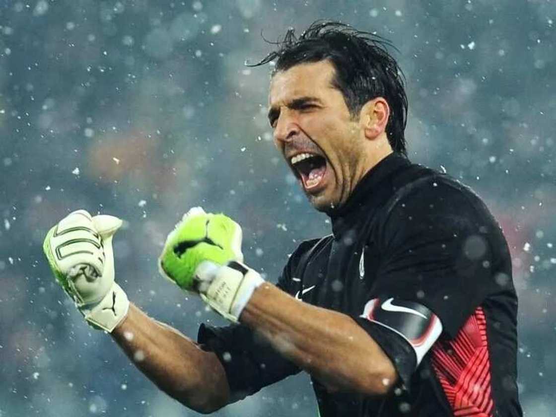 Checkout David De Gea and the 4 other best goalkeepers in the world