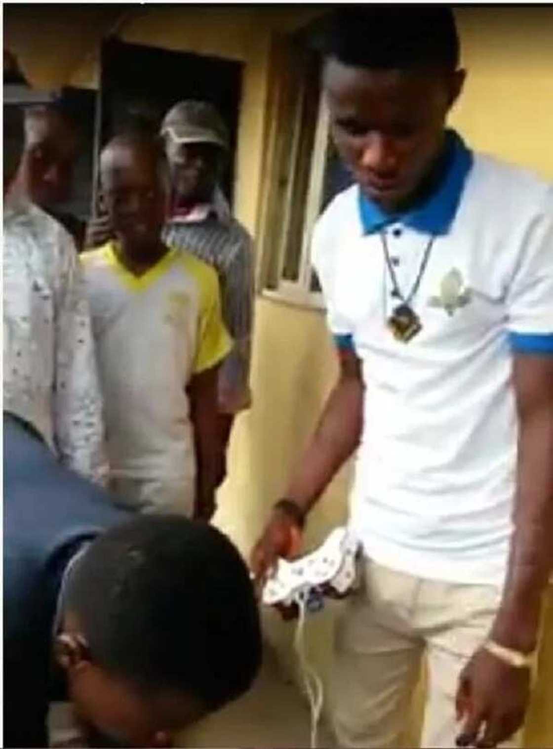 Young Igbo boy manufactures 'Biafra wonder car' (photos) Young Igbo boy manufactures 'Biafra wonder car' (photos)