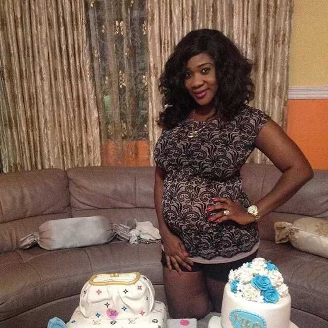 Photos: Pregnant Mercy Johnson Enjoys Her B'Day Photos: Pregnant Mercy Johnson Enjoys Her B'Day
