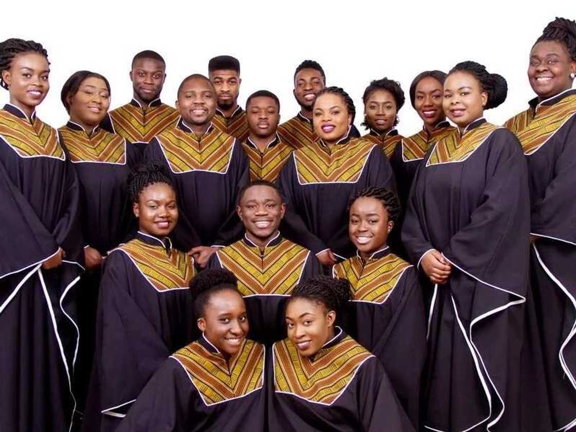Nigerian choir uniform robe Nigerian choir uniform robe