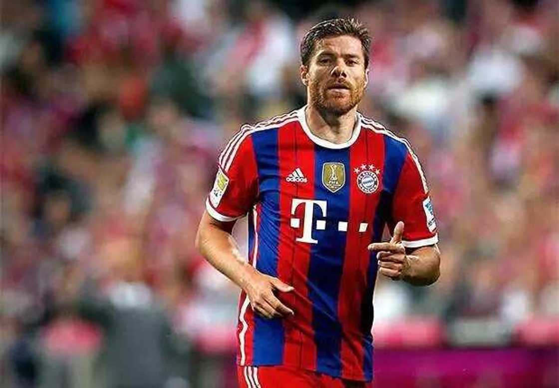 Dan wasa Xabi Alonso zai ajiye kwallo Dan wasa Xabi Alonso zai ajiye kwallo