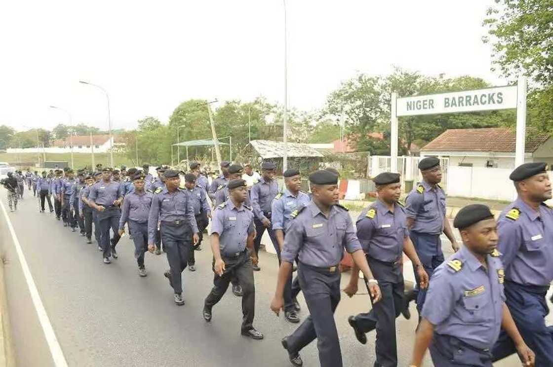 Karon batta tsakanin dan ‘union’ da sojan ruwa Karon batta tsakanin dan ‘union’ da sojan ruwa