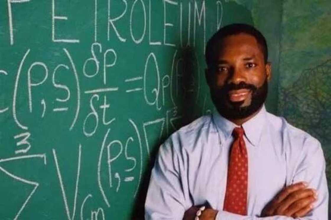 Top 10 most intelligent people of the world Top 10 most intelligent people of the world