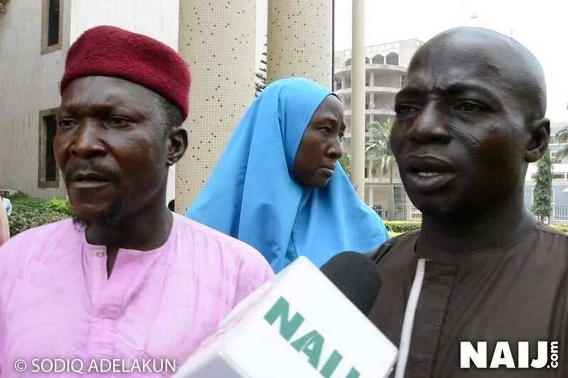 How Nnamdi Kanu is helping us secure the release of our brothers held by DSS for 5 years – Families of detained inmates (photos, videos) How Nnamdi Kanu is helping us secure the release of our brothers held by DSS for 5 years – Families of detained inmates (photos, videos)