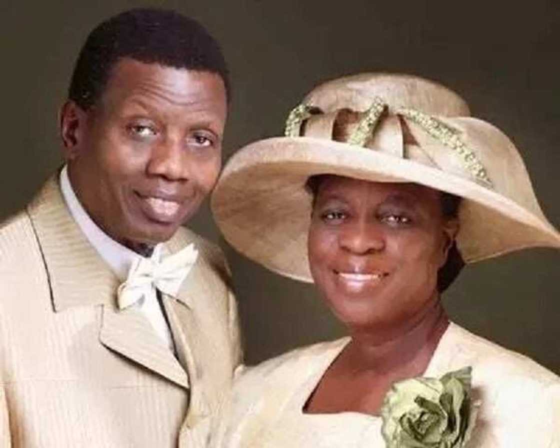 Touch my wife, I’ll kill you – Pastor Adeboye Touch my wife, I’ll kill you – Pastor Adeboye