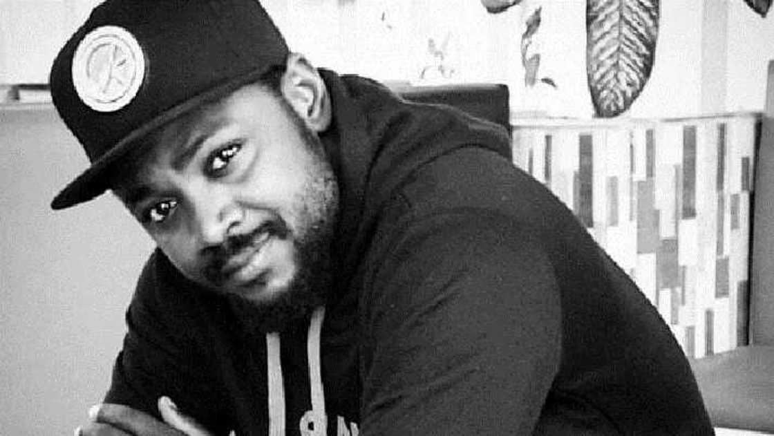 Dandalin Kannywood: Jarumi Adam A. Zango ya sha ruwan duwatsu a garin Gombe Dandalin Kannywood: Jarumi Adam A. Zango ya sha ruwan duwatsu a garin Gombe