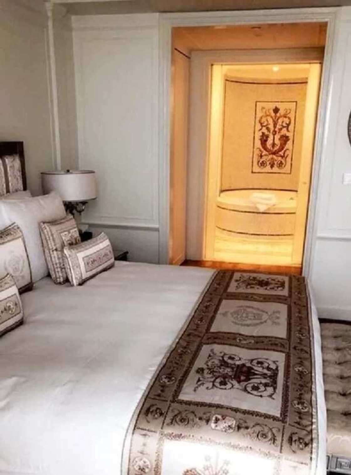 Gucci_master_Hushpuppi_rocks_his_new_multimillion_look,_shares_bedroom_photos Gucci_master_Hushpuppi_rocks_his_new_multimillion_look,_shares_bedroom_photos