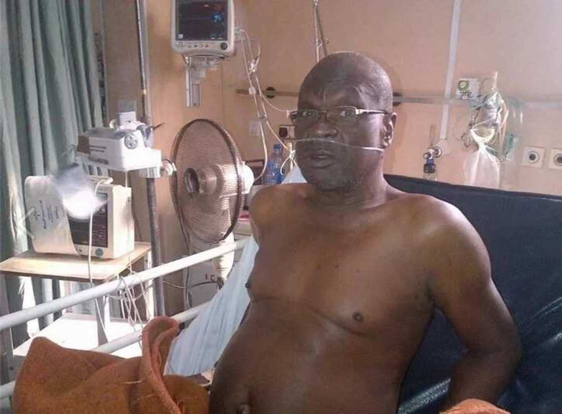 Olumide Bakare cries out for help (Photos) Olumide Bakare cries out for help (Photos)