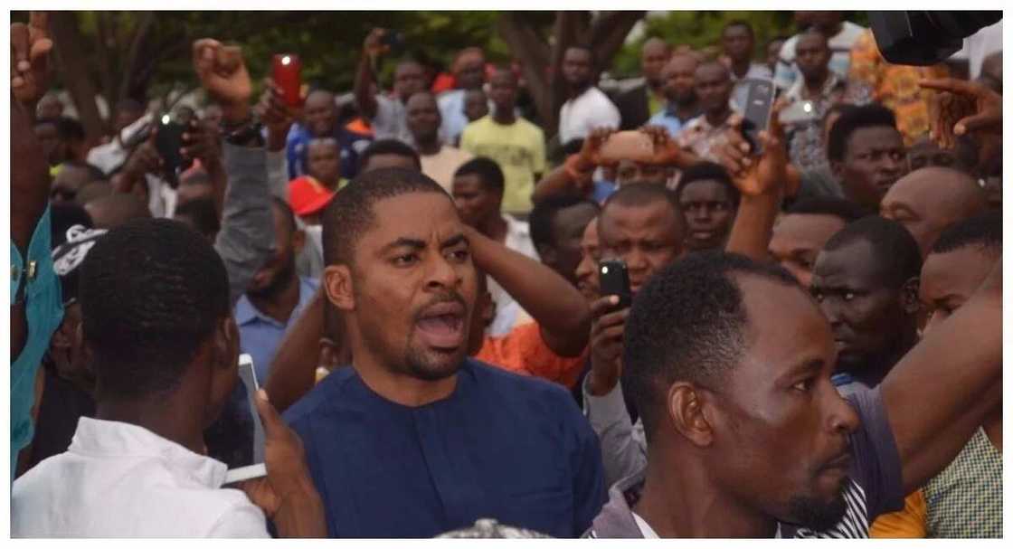 Charly Boy attacked at Wuse Market during #ReturnorResign protest Charly Boy attacked at Wuse Market during #ReturnorResign protest