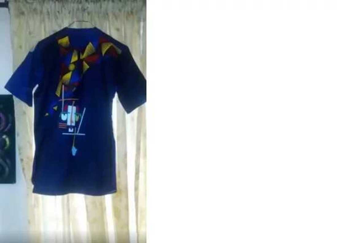 Talented Nigerian graduate makes beautiful local attires (photos, video) Talented Nigerian graduate makes beautiful local attires (photos, video)