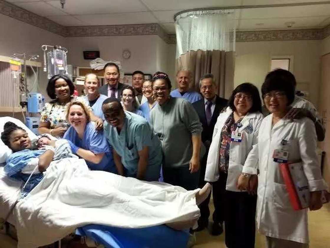 Ebola Survivor Dr Ada Igono Delivers Baby (PHOTOS) Ebola Survivor Dr Ada Igono Delivers Baby (PHOTOS)