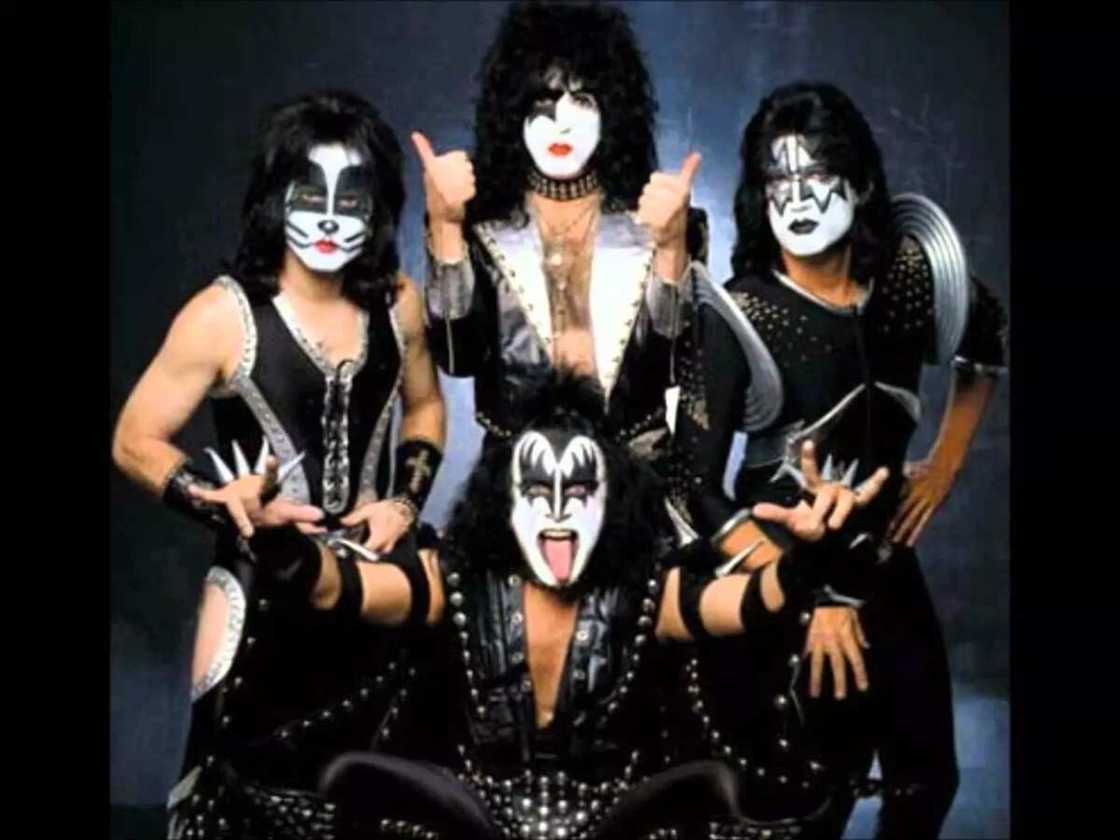 KISS group KISS group