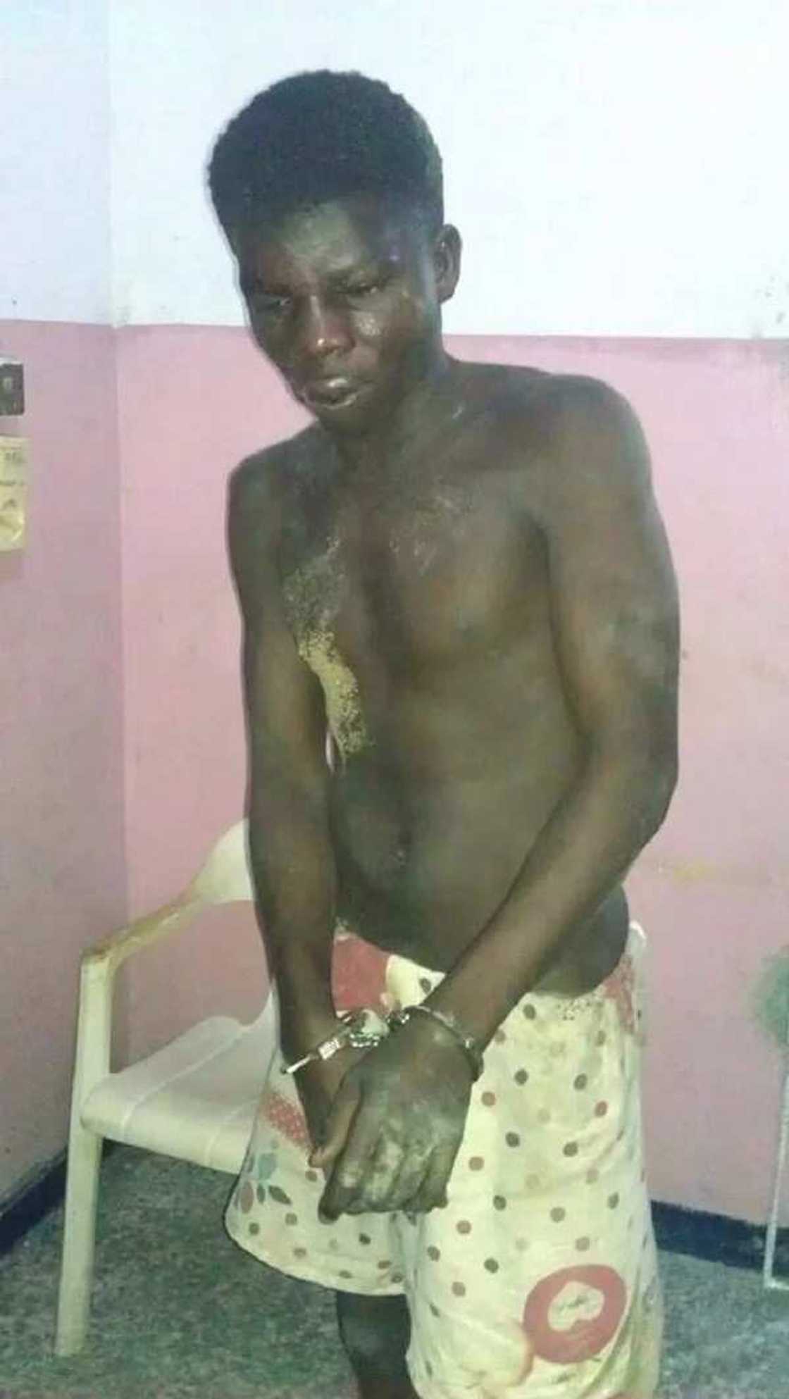 Burglar beaten then handed over to the police Burglar beaten then handed over to the police