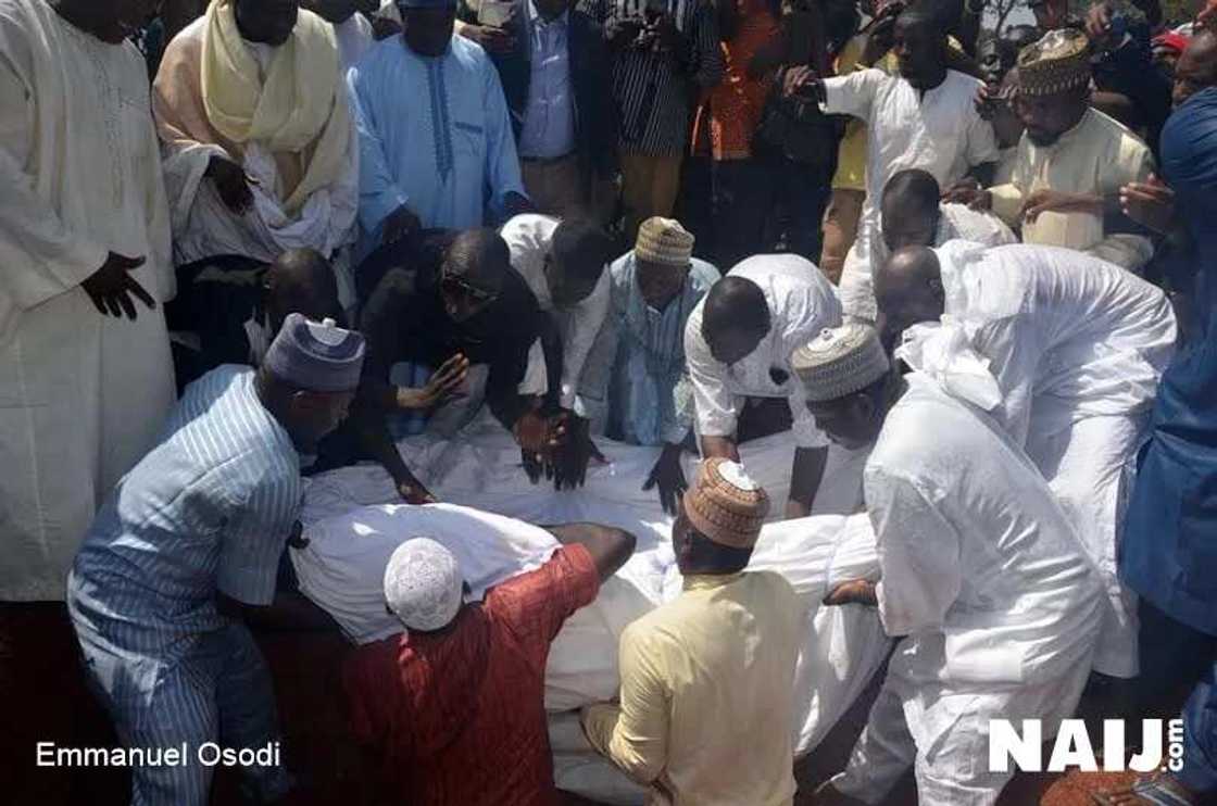 Photos, Video From Abubakar Audu's Burial In Kogi Photos, Video From Abubakar Audu's Burial In Kogi