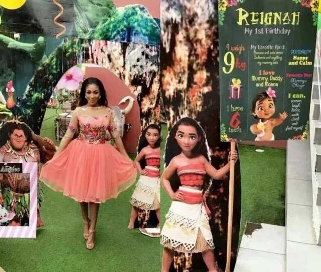 Dabota Lawson at daughter's Moana's themed party
Source: Yabaleft Dabota Lawson at daughter's Moana's themed party
Source: Yabaleft