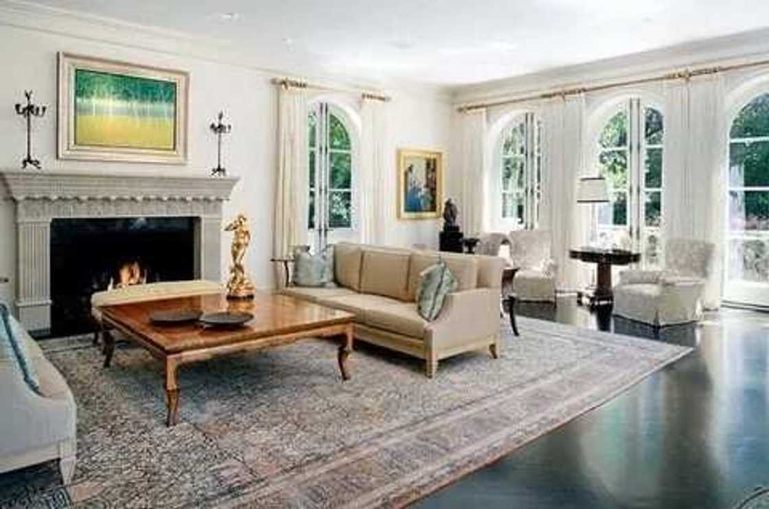 Lavish! Jay Z And Beyonce Move Into $45 Million Mansion (PICTURES) Lavish! Jay Z And Beyonce Move Into $45 Million Mansion (PICTURES)