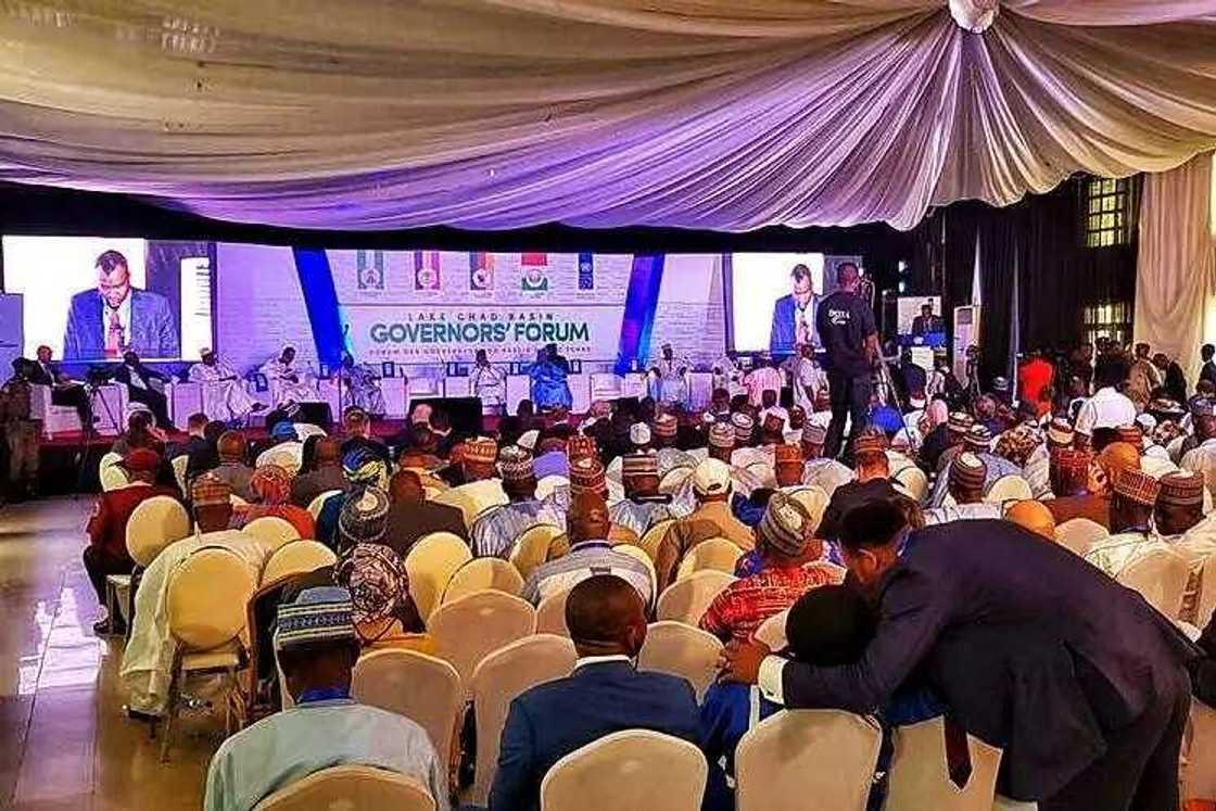 Gwamnan Borno ya jagoranci taron Gwamnonin Yankin da Boko Haram ya shafa Gwamnan Borno ya jagoranci taron Gwamnonin Yankin da Boko Haram ya shafa