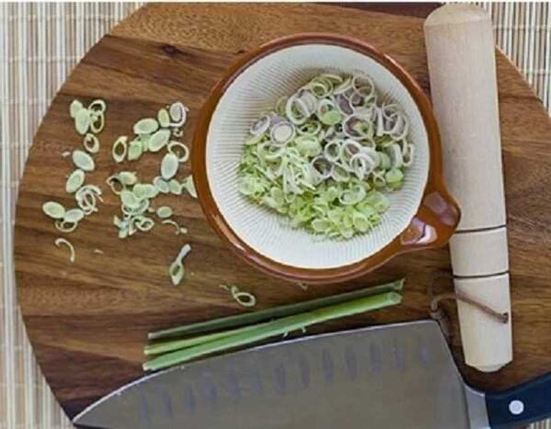 chopped lemongrass chopped lemongrass