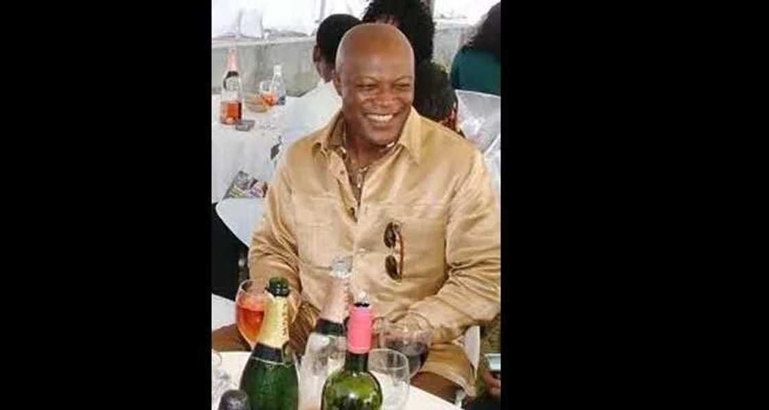 The story of Emmanuel Nwude who carried out the biggest scam in Nigeria The story of Emmanuel Nwude who carried out the biggest scam in Nigeria