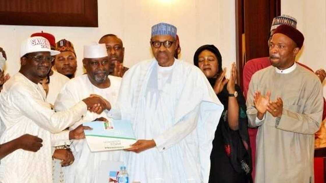 Tursasa ni aka yi ina zaman lafiya na na shigo cikin siyasa – Buhari Tursasa ni aka yi ina zaman lafiya na na shigo cikin siyasa – Buhari