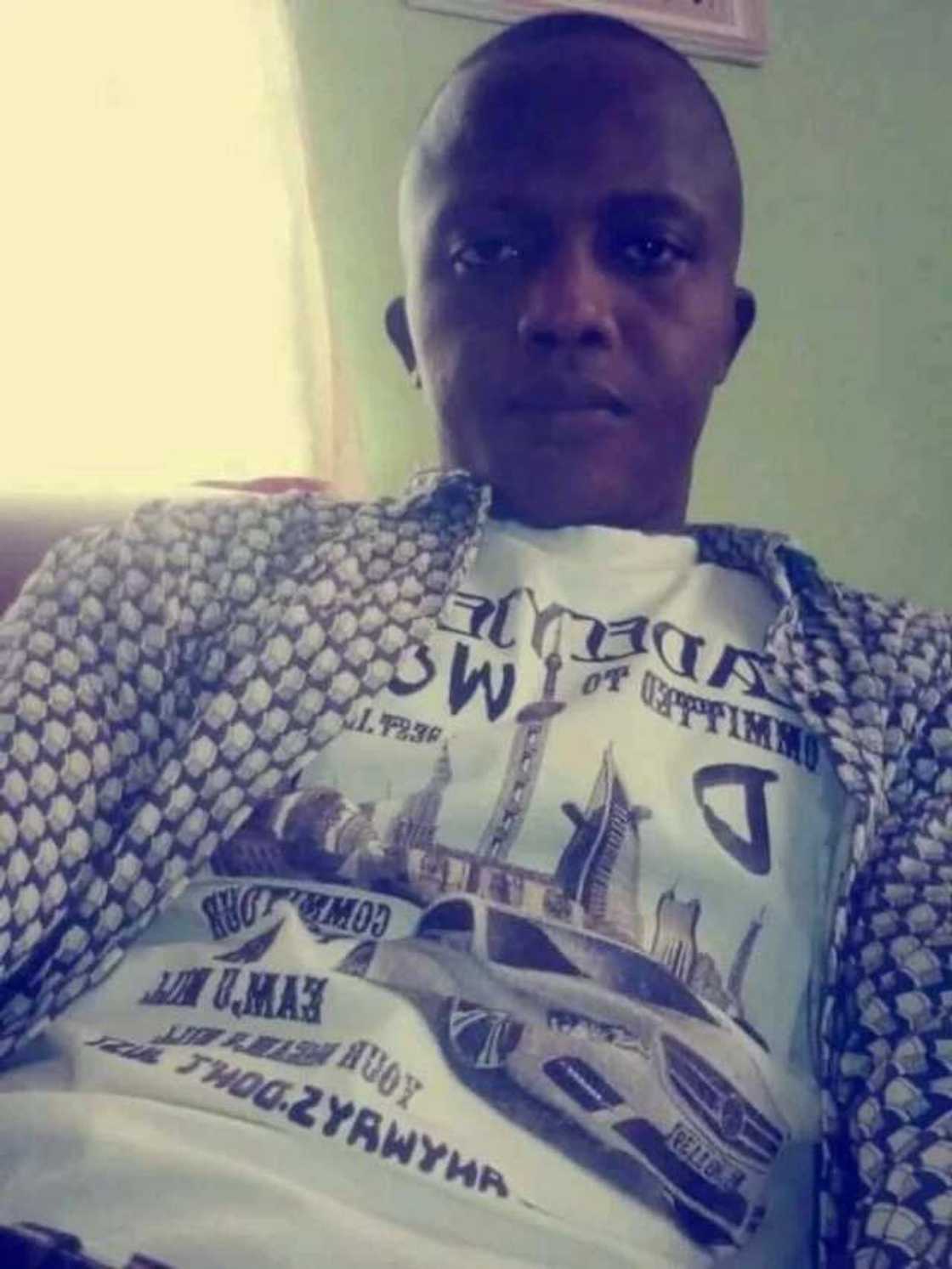 Beautiful young lady exposes a man who shared money on a Facebook group