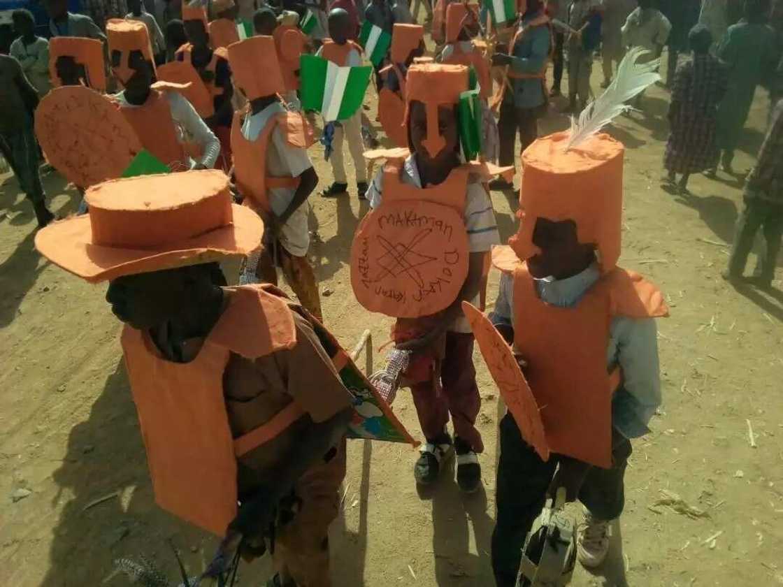 Yara sun yi hawan Daba a Birnin Zazzau Yara sun yi hawan Daba a Birnin Zazzau