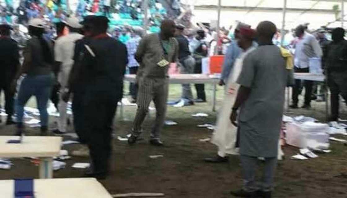 Updated: Violence rocks Ekiti APC governorship primaries, exercise stalled Updated: Violence rocks Ekiti APC governorship primaries, exercise stalled