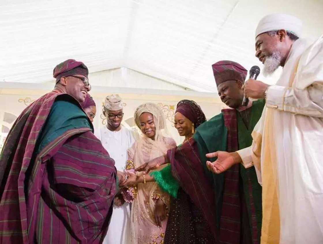 More beautiful photos from grand wedding of Governor Amosun's daughter and Abike Dabiri's son More beautiful photos from grand wedding of Governor Amosun's daughter and Abike Dabiri's son