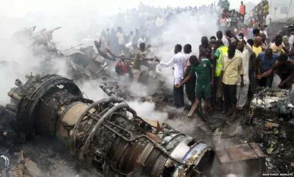 See Brave Lagos Firemen Combating Fire