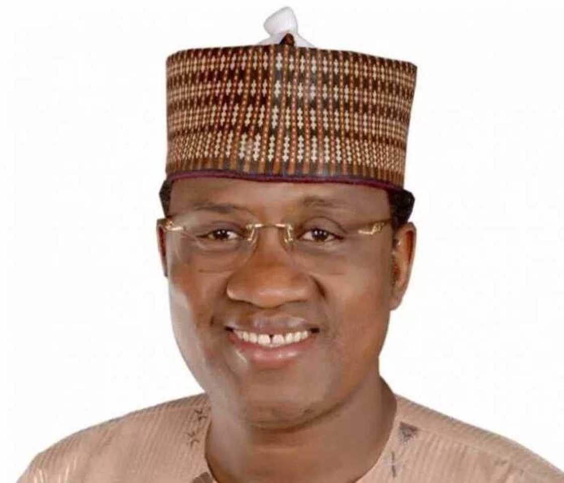 Akalla mutane 1,400 ne aka kashe a Zamfara cikin shekara 5 - Sanata Marafa Akalla mutane 1,400 ne aka kashe a Zamfara cikin shekara 5 - Sanata Marafa