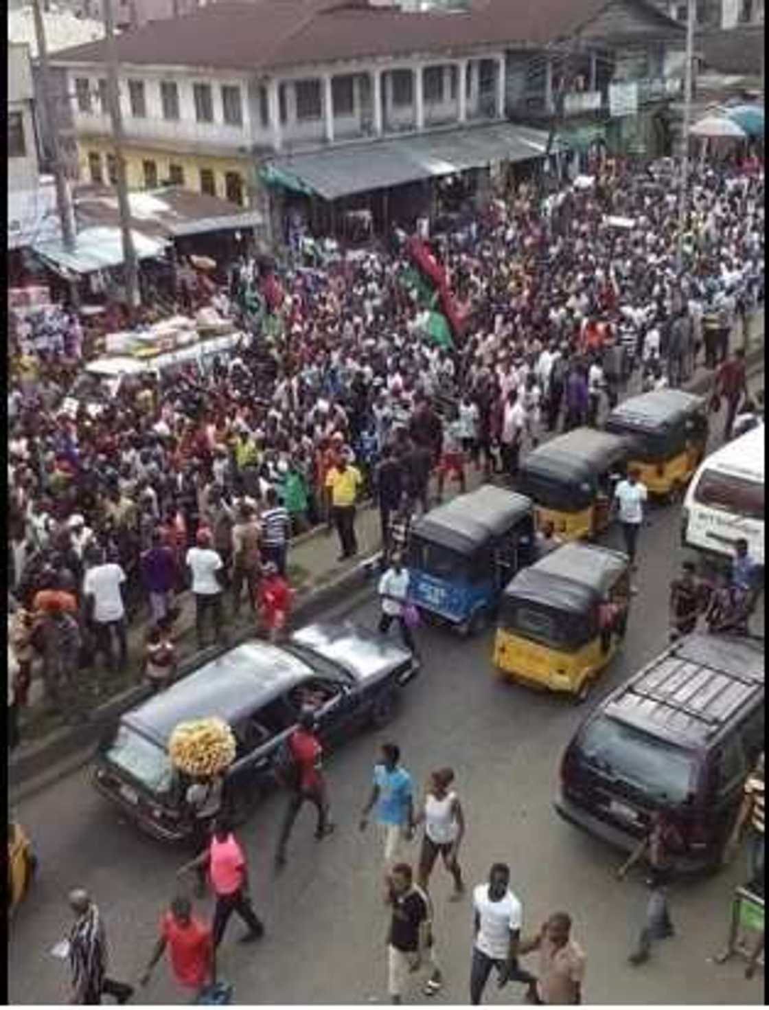 Kanu's Detention: Biafra Protest Hits Lagos (Photos) Kanu's Detention: Biafra Protest Hits Lagos (Photos)