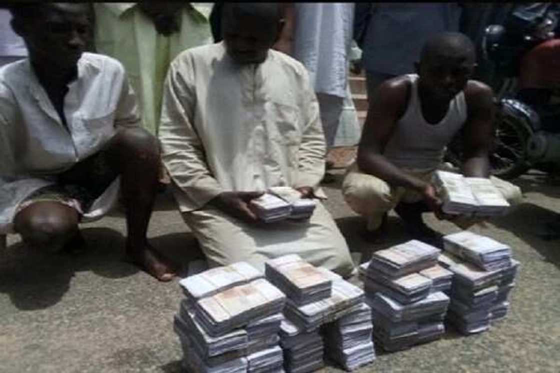 ‘Yan sanda sun gano N22m na bogi a jihar Gombe ‘Yan sanda sun gano N22m na bogi a jihar Gombe