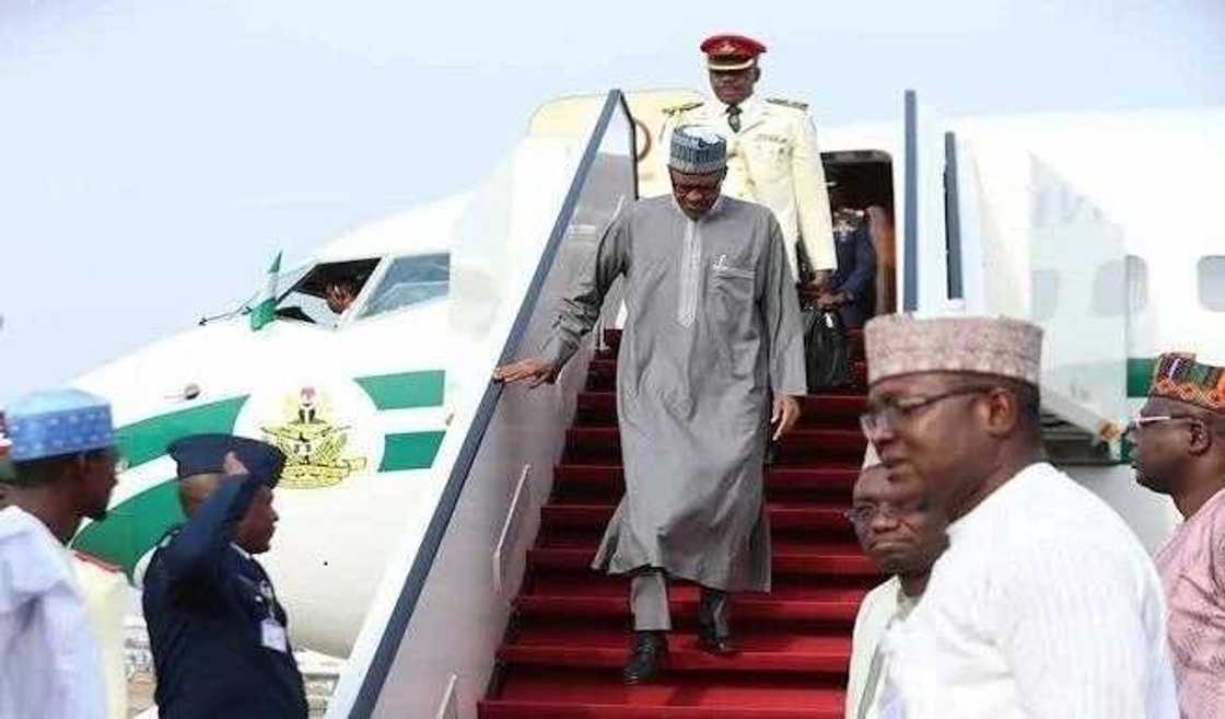 Yanzu Yanzu: Shugaba Buhari ya isa jihar Lagas Yanzu Yanzu: Shugaba Buhari ya isa jihar Lagas