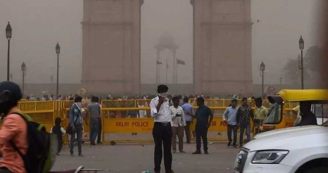 Guguwar Iska ta kashe Mutane 76 a Kasar Indiya Guguwar Iska ta kashe Mutane 76 a Kasar Indiya