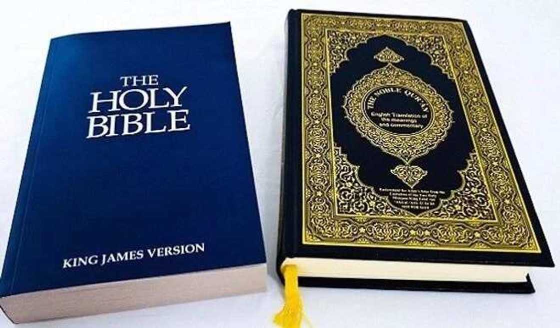 Kungiyoyin addini zasu fara biyan gwamnati harajin sayar da Qur’ani da Injila Kungiyoyin addini zasu fara biyan gwamnati harajin sayar da Qur’ani da Injila