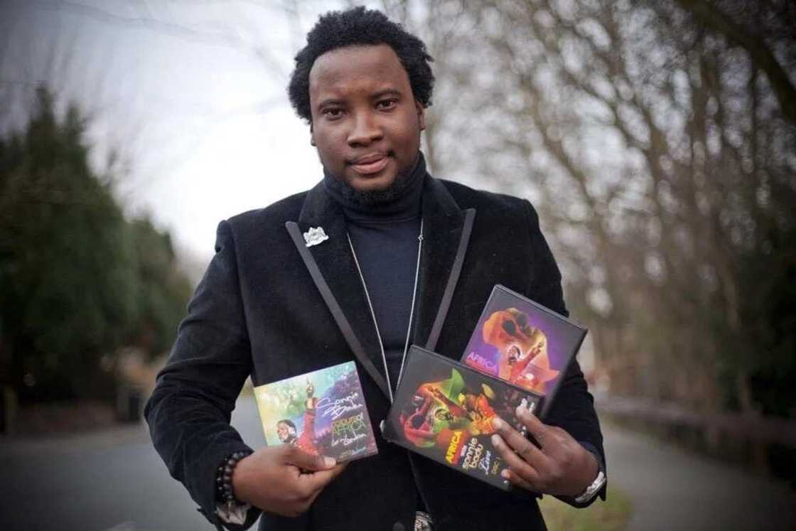 Sonnie Badu albums