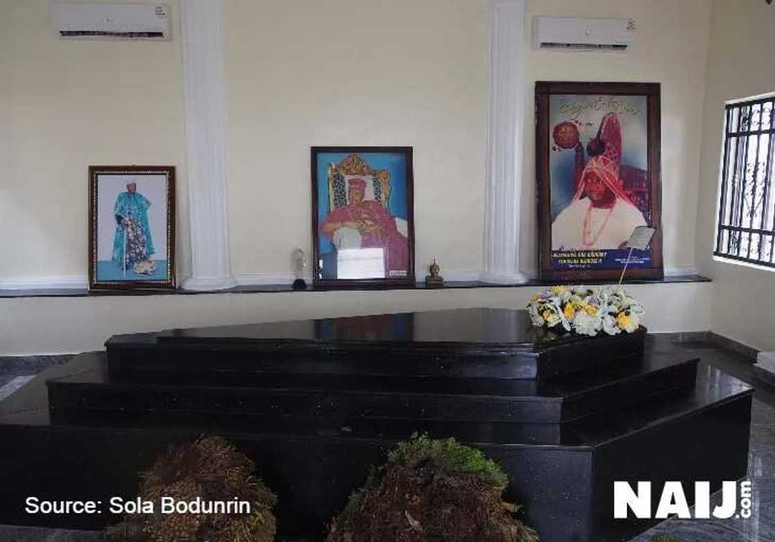 Exclusive: See burial sites of four Oonis of Ife (Photos) Exclusive: See burial sites of four Oonis of Ife (Photos)